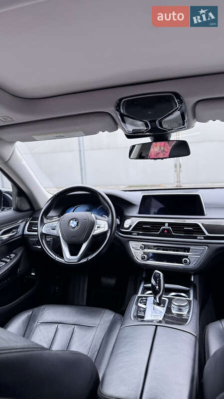 Седан BMW 7 Series 2018 в Киеве фото 10 Седан BMW 7 Series 2018 в Киеве