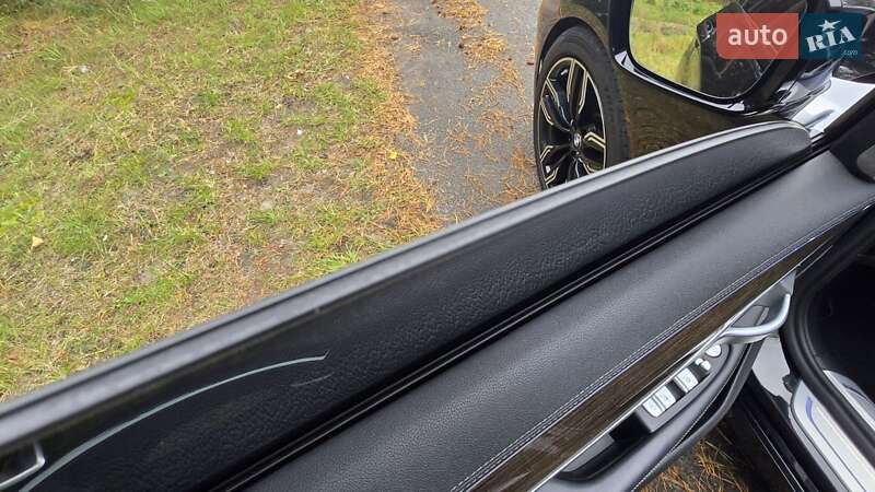 Седан BMW 7 Series 2019 в Луцке