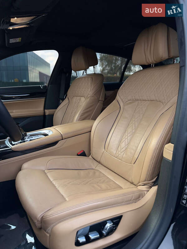 Седан BMW 7 Series 2019 в Киеве фото 17 Седан BMW 7 Series 2019 в Киеве