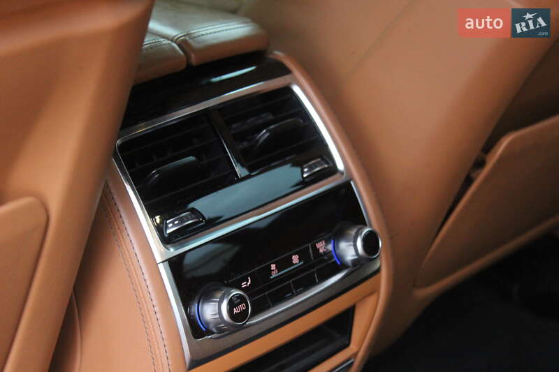 Седан BMW 7 Series 2015 в Днепре фото 23 Седан BMW 7 Series 2015 в Днепре