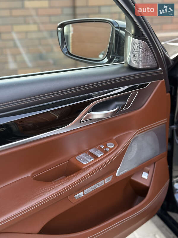 Седан BMW 7 Series 2016 в Вінниці