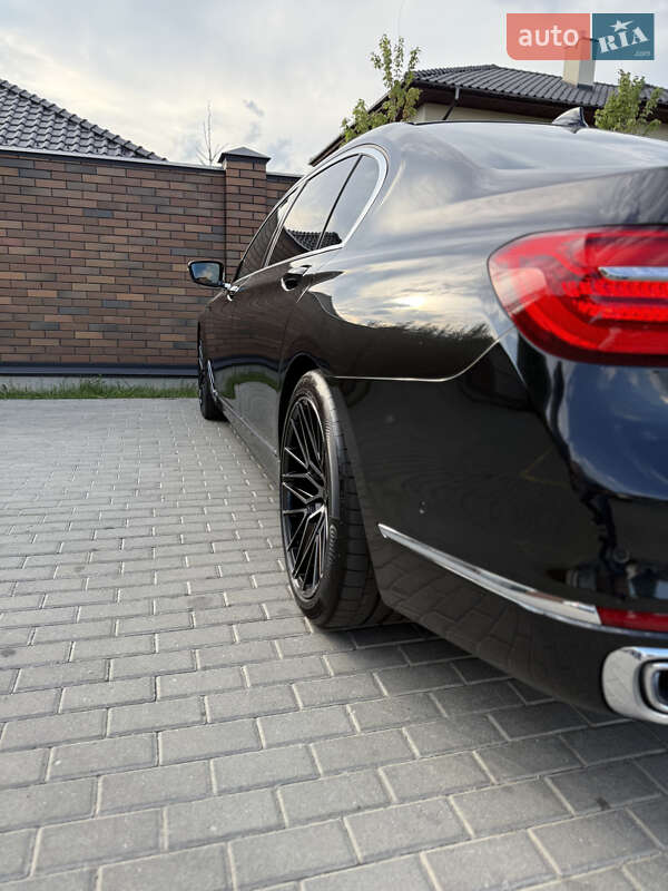 Седан BMW 7 Series 2016 в Вінниці