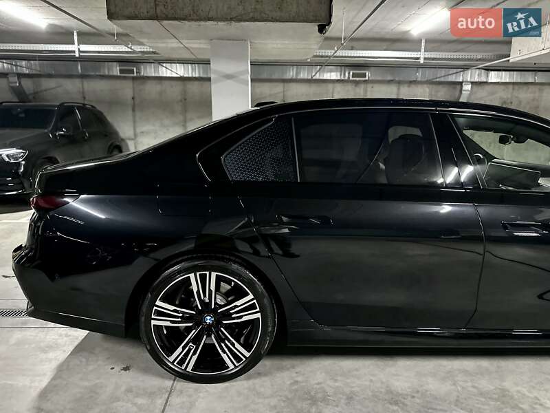 Седан BMW 7 Series 2024 в Дніпрі фото 15 Седан BMW 7 Series 2024 в Дніпрі