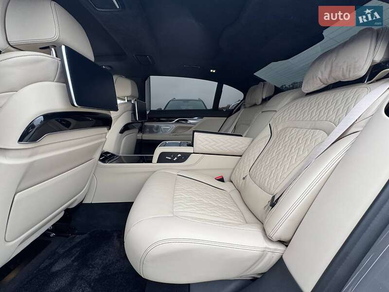 Седан BMW 7 Series 2020 в Киеве фото 40 Седан BMW 7 Series 2020 в Киеве
