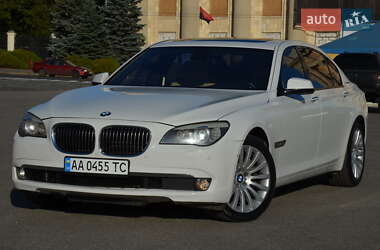 Седан BMW 7 Series 2010 в 