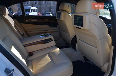 Седан BMW 7 Series 2010 в 