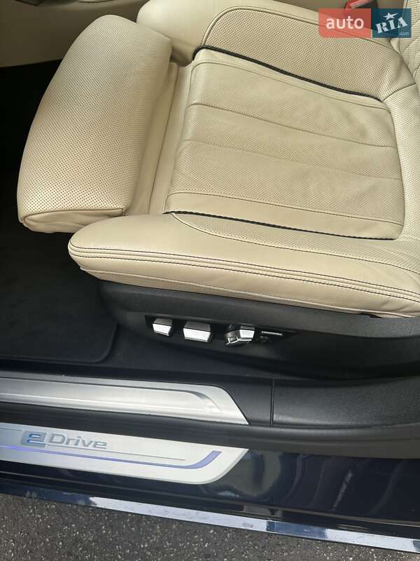 Седан BMW 7 Series 2017 в Днепре