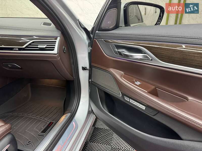 Седан BMW 7 Series 2016 в Черкассах