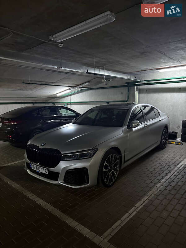 Седан BMW 7 Series 2018 в Киеве