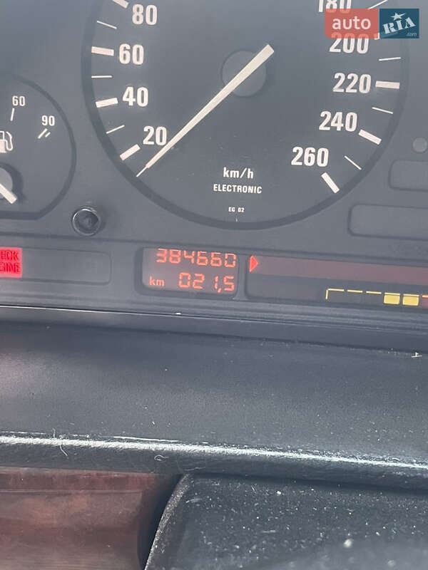 Седан BMW 7 Series 1988 в Винниках