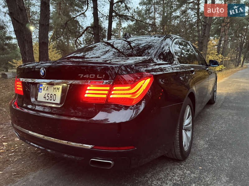 Седан BMW 7 Series 2015 в Киеве
