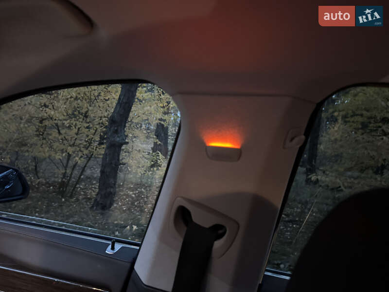 Седан BMW 7 Series 2015 в Киеве