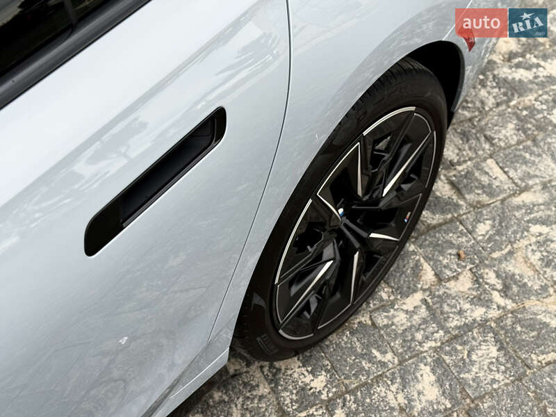 Седан BMW 7 Series 2022 в Львове