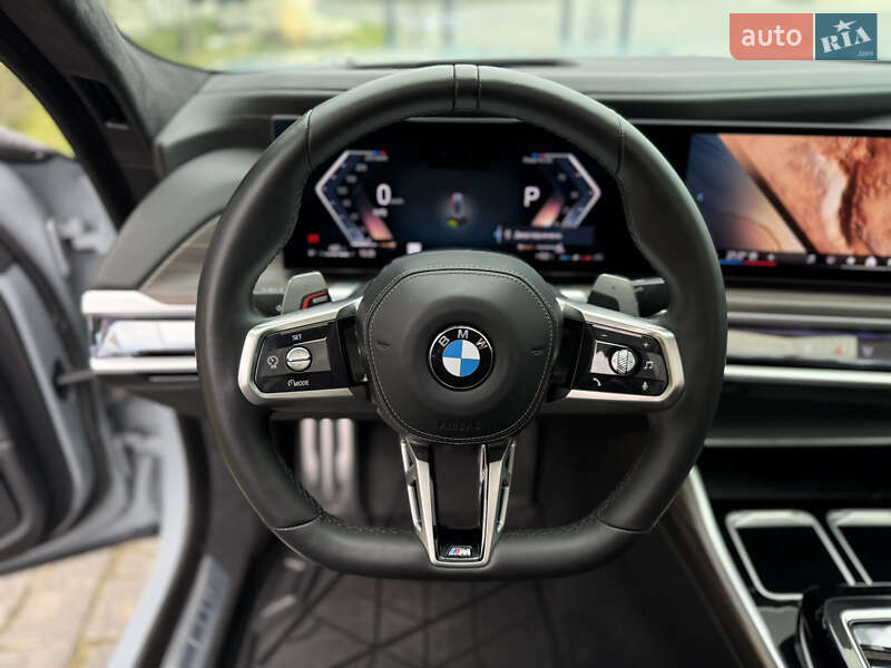 Седан BMW 7 Series 2022 в Львове