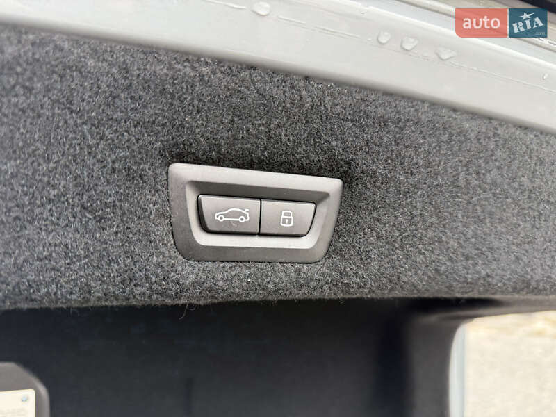 Седан BMW 7 Series 2022 в Львове