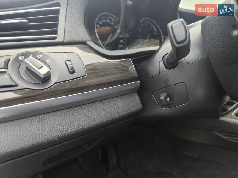 Седан BMW 7 Series 2015 в Полтаве
