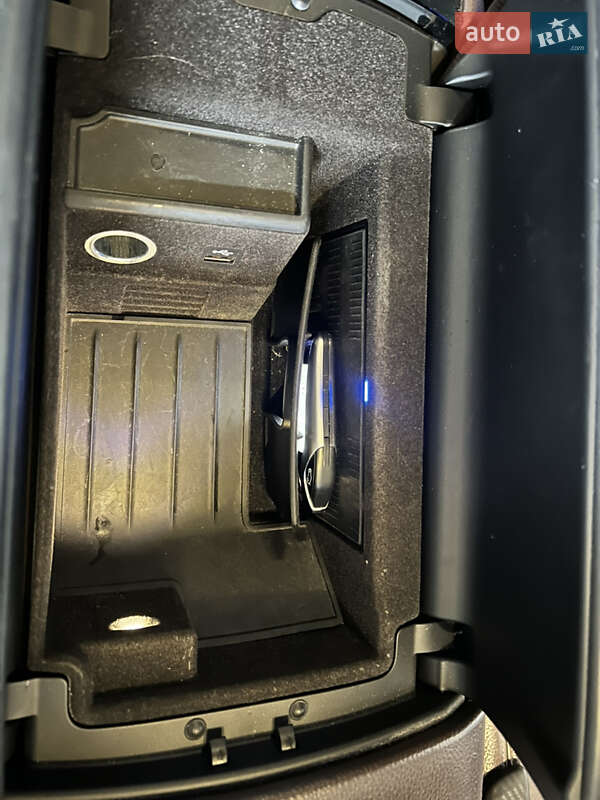 Седан BMW 7 Series 2017 в Почаеве