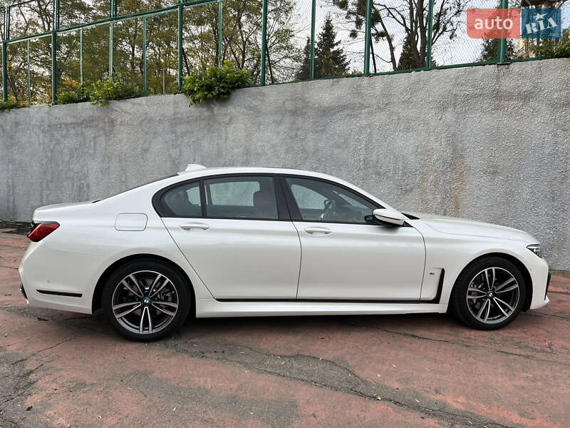 Седан BMW 7 Series 2022 в Киеве фото 13 Седан BMW 7 Series 2022 в Киеве