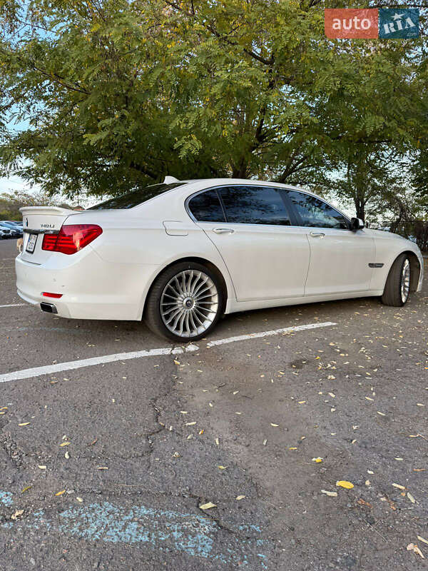 Седан BMW 7 Series 2011 в Одессе