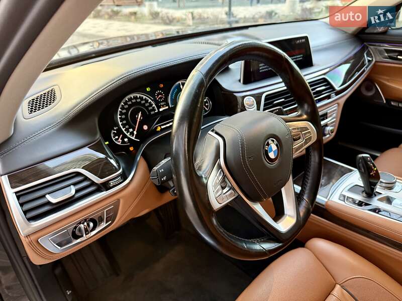 Седан BMW 7 Series 2016 в Одессе фото 49 Седан BMW 7 Series 2016 в Одессе