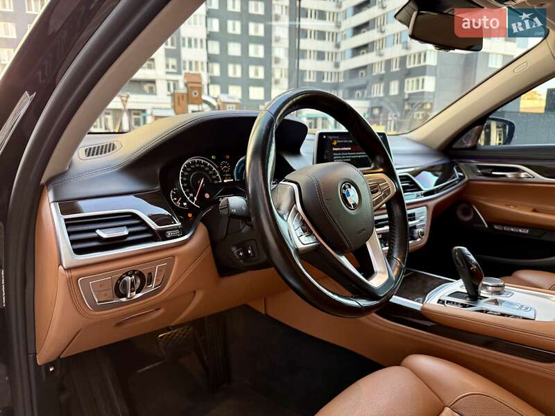Седан BMW 7 Series 2016 в Одессе фото 50 Седан BMW 7 Series 2016 в Одессе