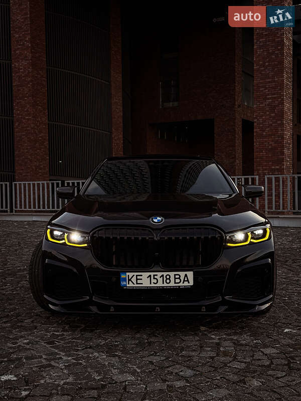 Седан BMW 7 Series 2018 в Дніпрі