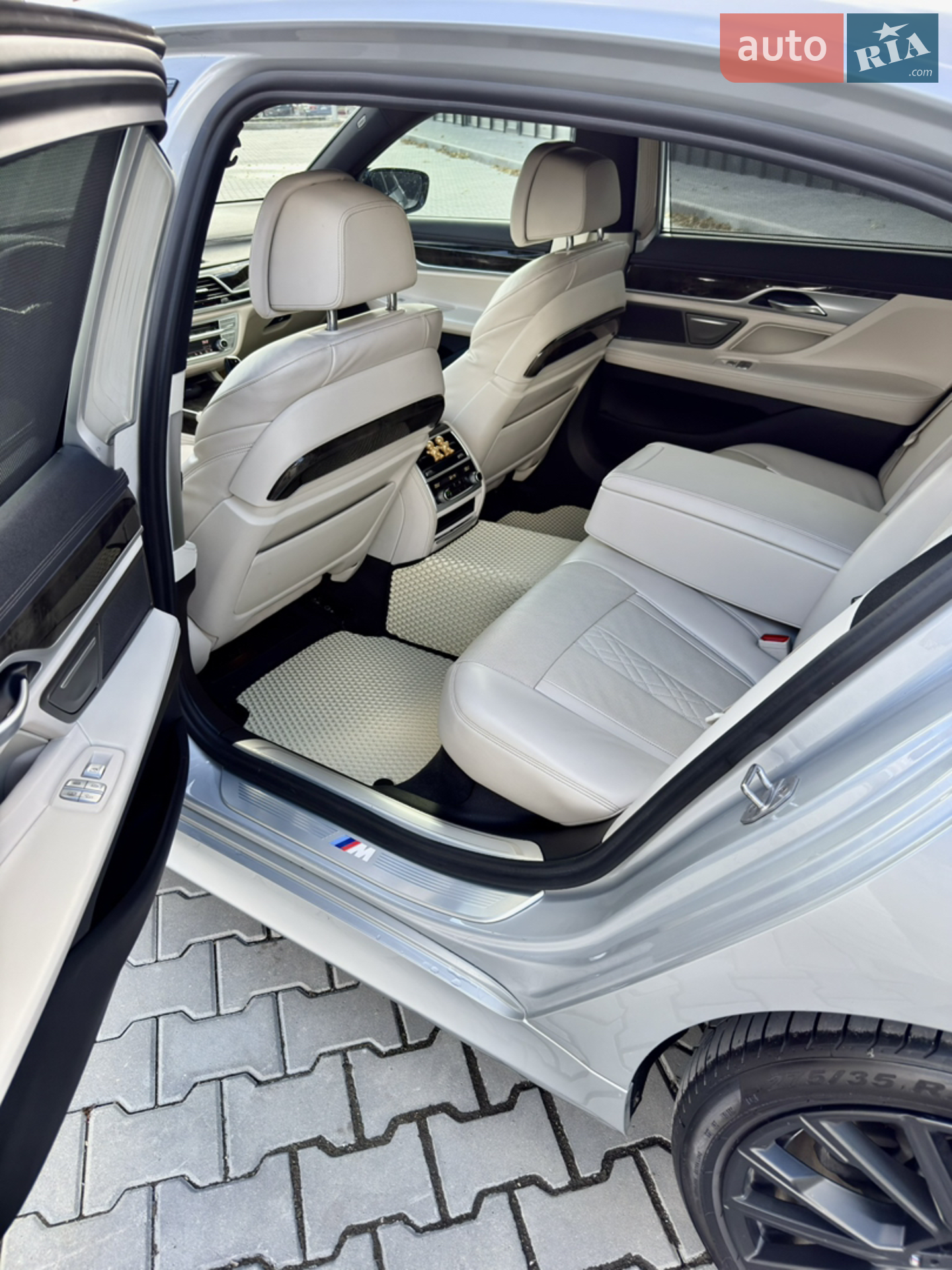 2019 BMW 7er - мініатюра 18