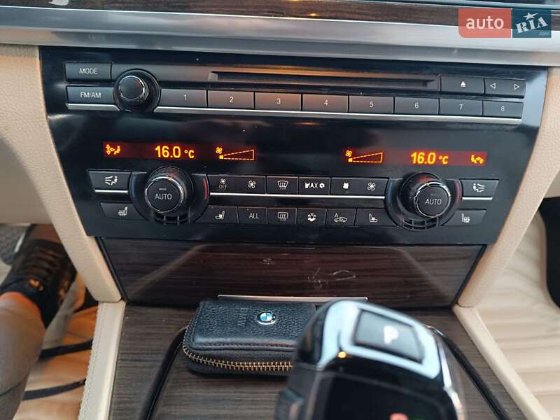 Седан BMW 7 Series 2009 в Мукачево