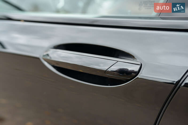 Седан BMW 7 Series 2019 в Києві