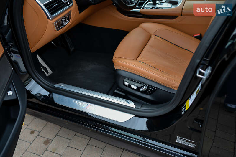 Седан BMW 7 Series 2019 в Києві