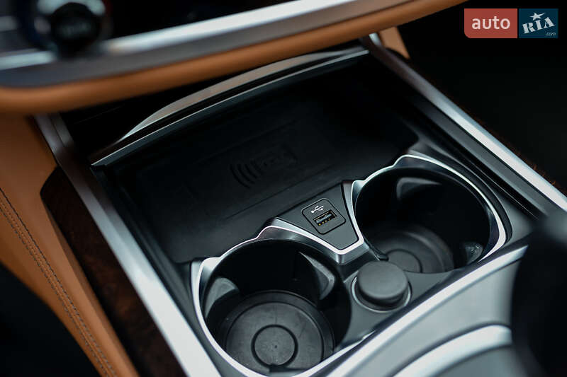 Седан BMW 7 Series 2019 в Києві