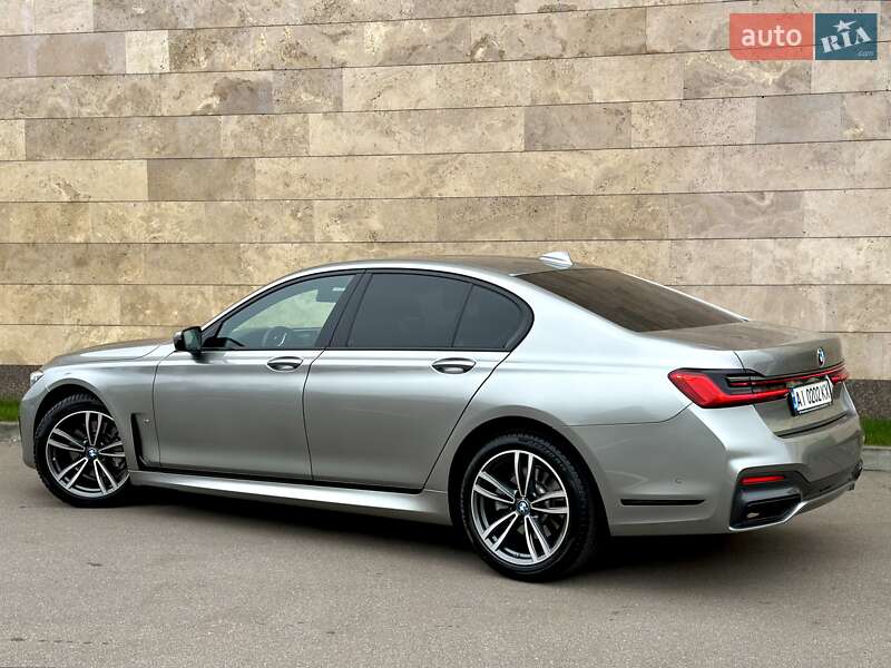 Седан BMW 7 Series 2022 в Киеве