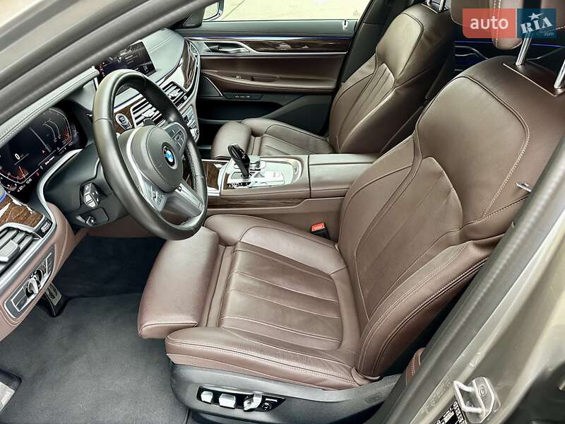 Седан BMW 7 Series 2022 в Киеве