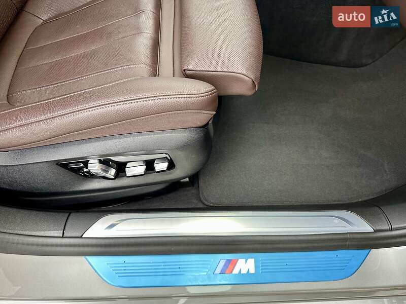 Седан BMW 7 Series 2022 в Киеве