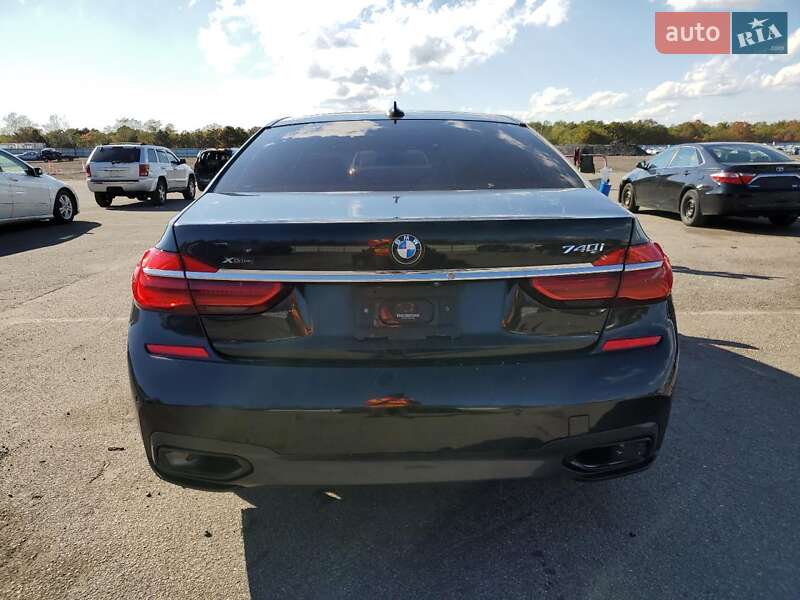Седан BMW 7 Series 2018 в Киеве