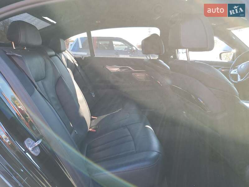 Седан BMW 7 Series 2018 в Киеве