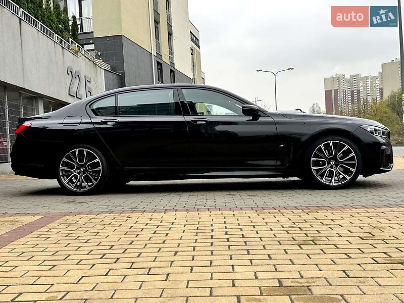Седан BMW 7 Series 2022 в Киеве