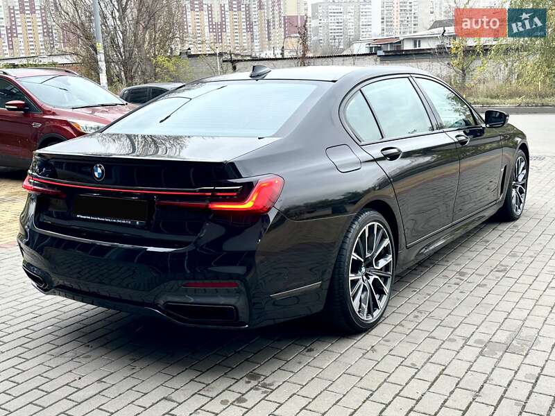 Седан BMW 7 Series 2022 в Киеве