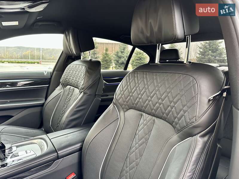 Седан BMW 7 Series 2022 в Киеве фото 64 Седан BMW 7 Series 2022 в Киеве