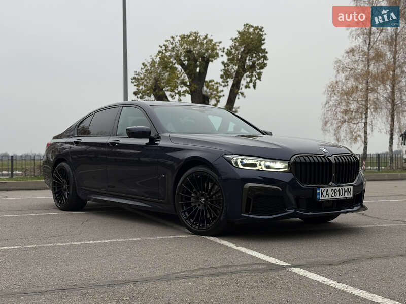 Седан BMW 7 Series 2022 в Киеве