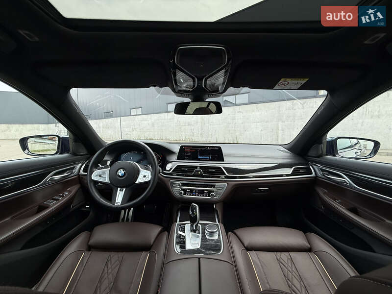 Седан BMW 7 Series 2022 в Киеве