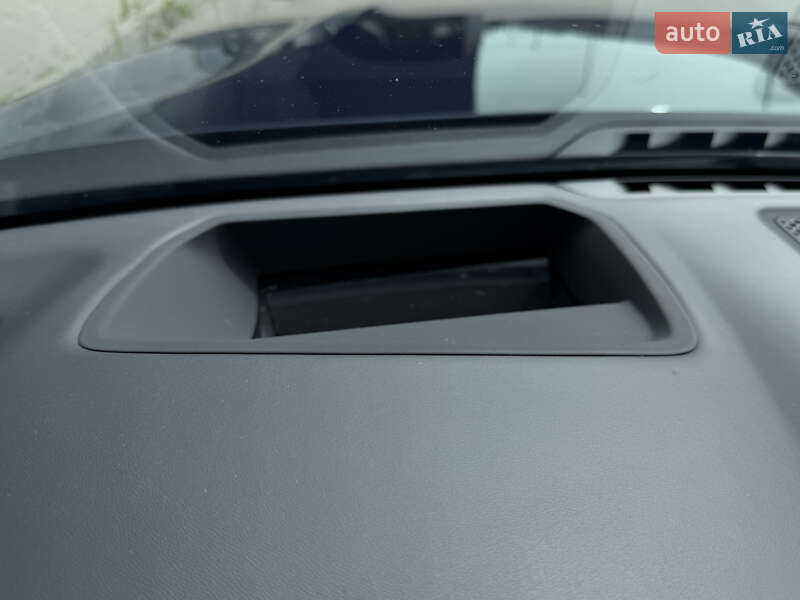 Седан BMW 7 Series 2022 в Киеве