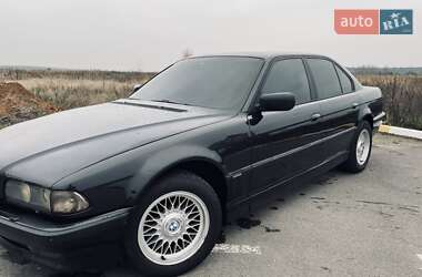 Седан BMW 7 Series 1995 в Буче