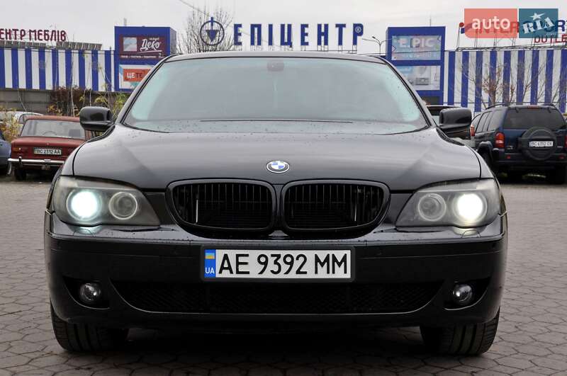 Седан BMW 7 Series 2007 в Львове