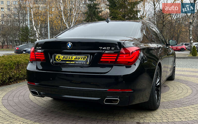 Седан BMW 7 Series 2015 в Львове
