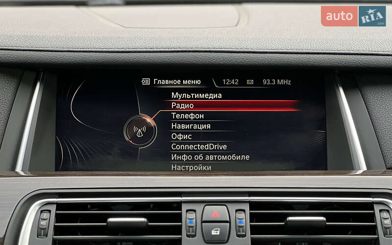 Седан BMW 7 Series 2015 в Львове