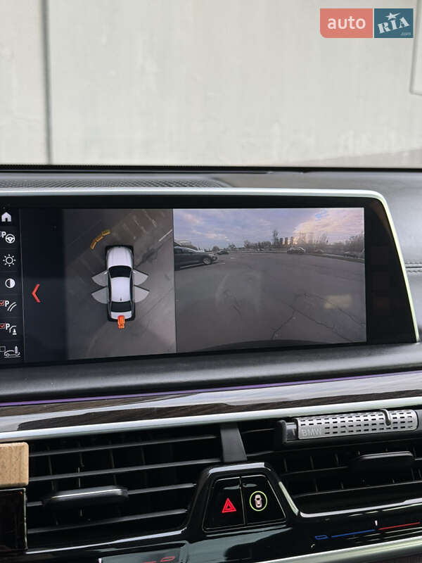 Седан BMW 7 Series 2017 в Львові
