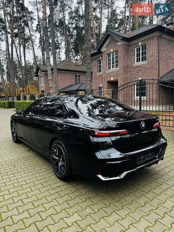 Седан BMW 7 Series 2023 в Киеве фото 9 Седан BMW 7 Series 2023 в Киеве