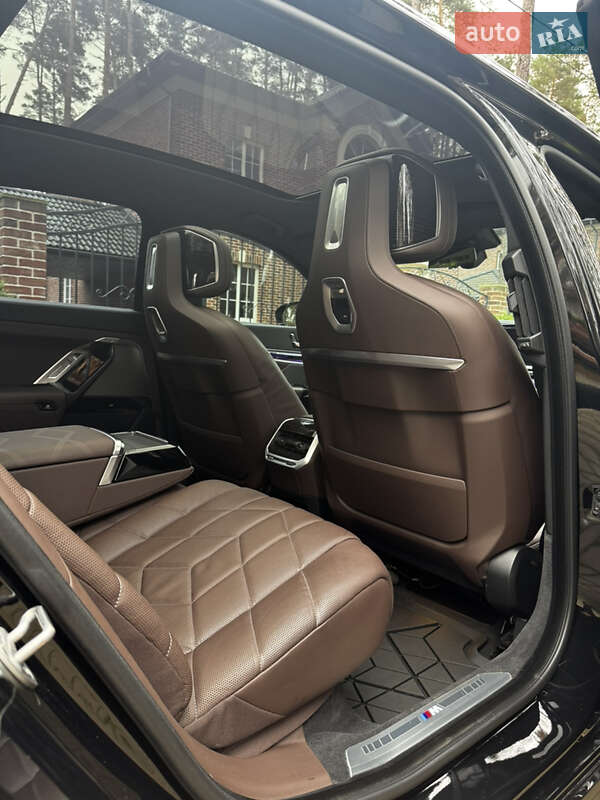 Седан BMW 7 Series 2023 в Киеве фото 45 Седан BMW 7 Series 2023 в Киеве