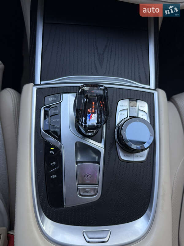 Седан BMW 7 Series 2016 в Хмельницькому